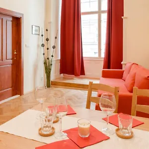 Stella Apartmán