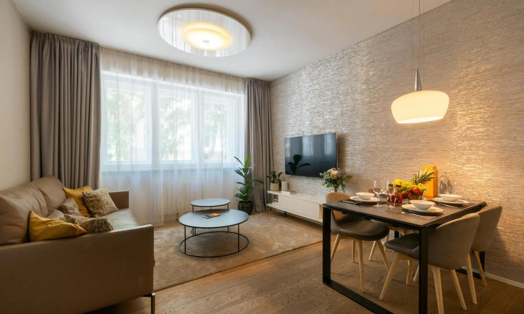 Modern Apartment Near Old Town location